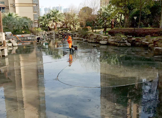 始兴景观池淤泥清理